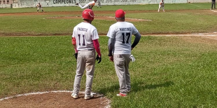 Inicia en Artemisa la XII Serie Provincial de Béisbol, una fiesta de pueblo. Foto JART