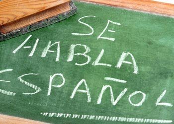 se-habla-espanol-chalkboard_t670x470