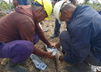 Alta tensión también bajo las torres