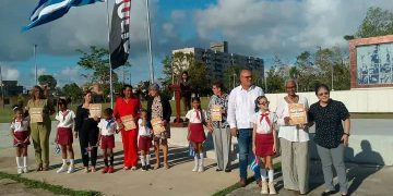 Homenaje a los maestros de Artemisa