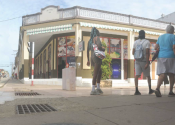 Fueron los artemiseños quienes repitieron decenas de veces salud, para después enlazar esperanza, optimismo, luz, bendiciones, alegrías, unidad