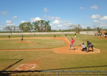 Comenzó gran final de la XII Serie Provincial