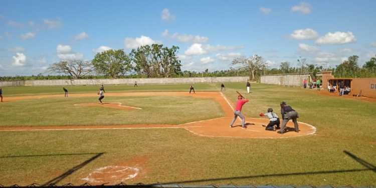 Comenzó gran final de la XII Serie Provincial