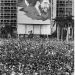 El Primer Congreso del Partido culminó con un acto multitudinario en la Plaza de la Revolución, en el cual el pueblo, a mano alzada, confirmó los acuerdos adoptados