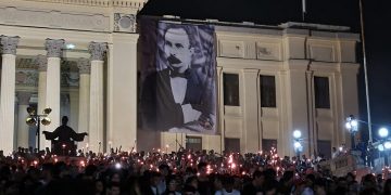 Estudiantes reeditarán hoy la tradicional Marcha de las Antorchas para rendir homenaje al Héroe Nacional