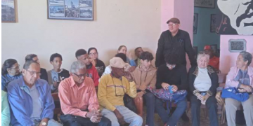 Comisión rinde homenaje a personalidades en Candelaria