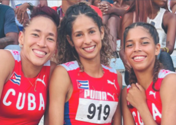 Entre sus compañeras de equipo