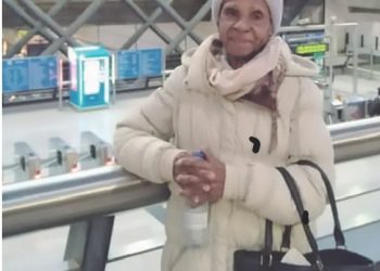 Dioni en un cielo de intensos colores