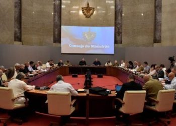 Sesionó Consejo de Ministros de Cuba