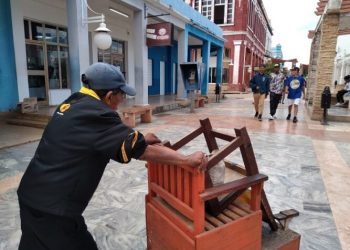 Los trabajadores que sobrepasan la edad laboral también es uno de los indicadores de la ENO