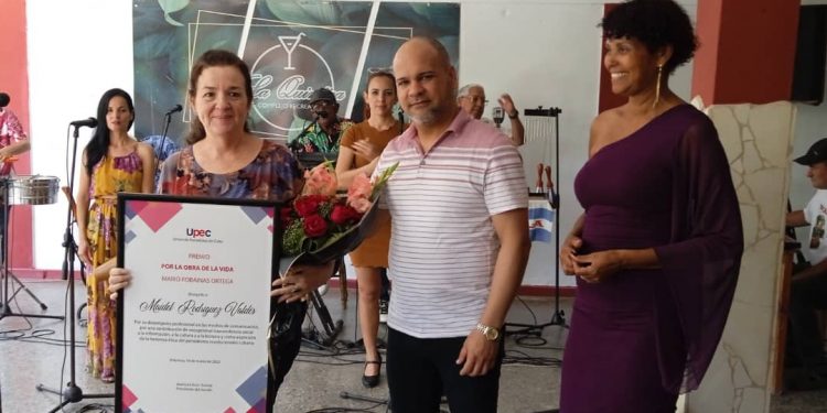 Alegría y reconocimientos en el Día de la Prensa Cubana