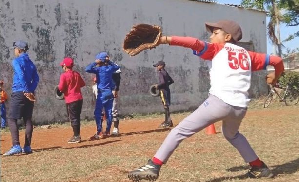Según su entrenador, tiene muy buenas condiciones, es voluntarioso, trabajador y de grandes perspectivas