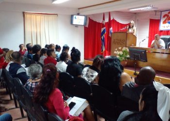 Debate profundo y crítico de sindicalistas güireños