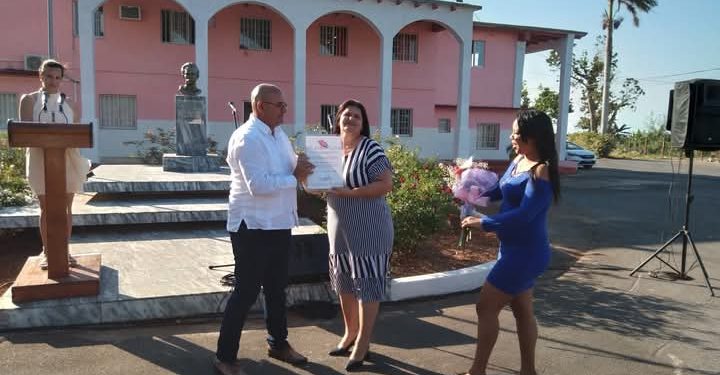 Artemisa reconoce a los trabajadores del Partido