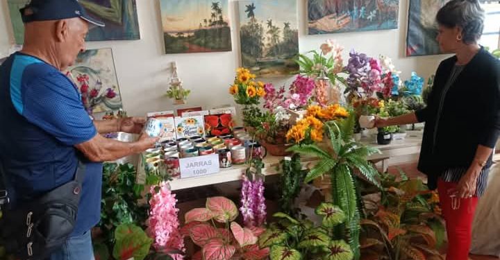 Arte para Mamá abre sus puertas una vez más