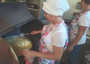 El objetivo es que salga la mayor cantidad posible de alimentos elaborados para ayudar a las familias