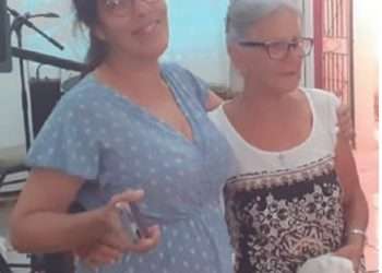 Cecilia ( a la izquierda) junto a Rosario