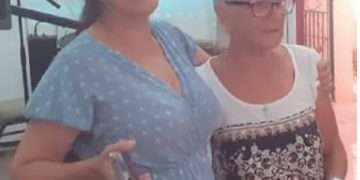 Cecilia ( a la izquierda) junto a Rosario