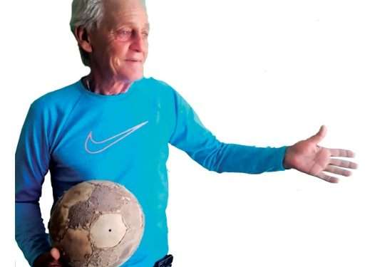 Núñez, ahora entrenador de una nueva generación de futbolistas caimitenses