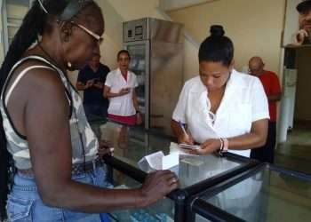 inaguracion-farmacia-2