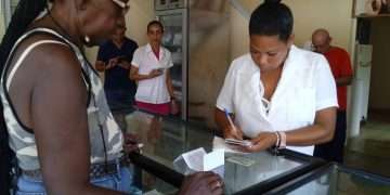 inaguracion-farmacia-2