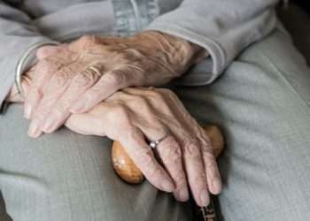 Reflexiones sobre los malos tratos a las personas mayores