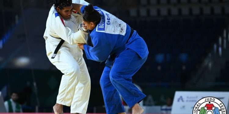 Dayanara lidera la delegación de Artemisa a Asunción