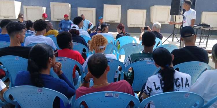 En su diálogo con las autoridades, los jóvenes reflexionaron sobre los obstáculos a superar al igual que aquel 26 de julio, 72 años después