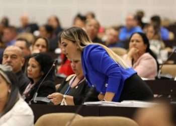 Los 440 diputados presentes en la sesión dieron el sí mediante votación nominal a la reforma