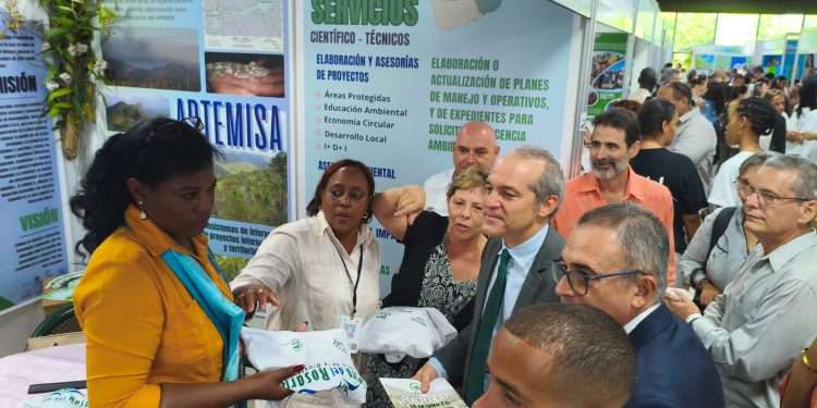 Presente Artemisa en la XV Convención Internacional de Medio Ambiente y Desarrollo