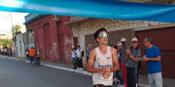 Domina la capital maratón Félix «Andarín» Carvajal del Ariguanabo