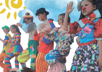 Los niños contagiaron al público su alegría