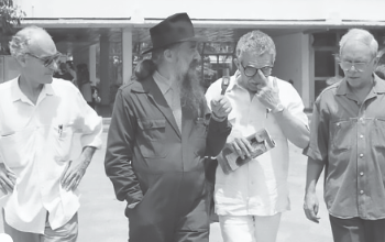 Los cuatro grandes del cine latinoamericano De Izquierda a derecha: Tomás Gutiérrez Alea, (Titón), Fernando Birry, director de la EICTV, Gabriel García Márquez. (El Gabo) y Julio García Espinosa