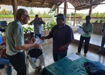 En presencia de profesionales de diversos sectores, los ponentes presentaron resultados de investigación