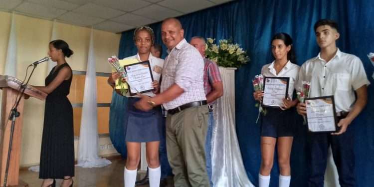 graduacion-escuela-pedagogica