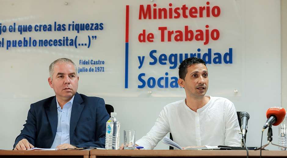 Benito Rey González, director general de Seguridad Social del MTSS, explicó en conferencia de prensa que la resolución 14 del 2025 sobre este tema se publica hoy en Gaceta Oficial