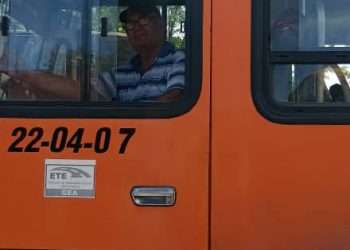 UEB Escolares: «saldrán mañana a transportar el futuro»