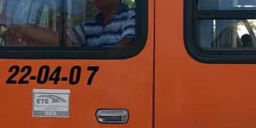 UEB Escolares: «saldrán mañana a transportar el futuro»