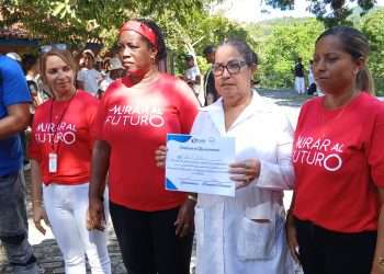 Entrega-de-reconocimientos