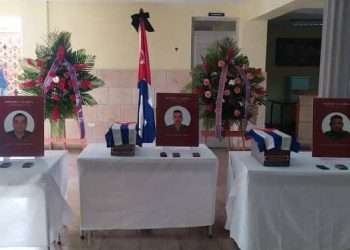 tributo-combatientes-caidos