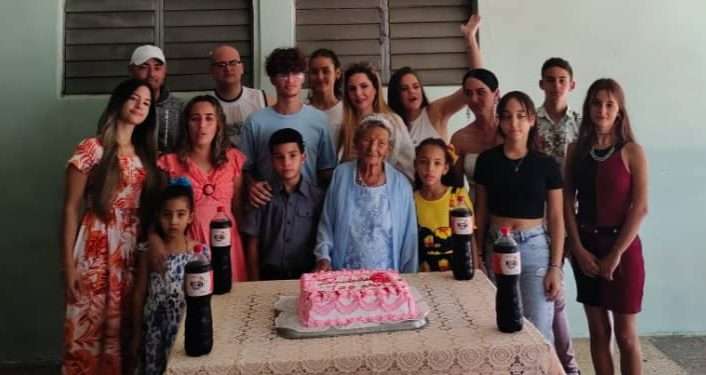 Basilia-artemiseña-centenaria