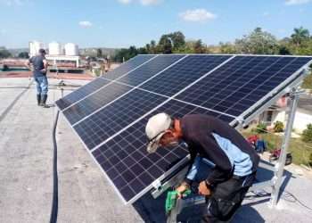 instalación-de-paneles