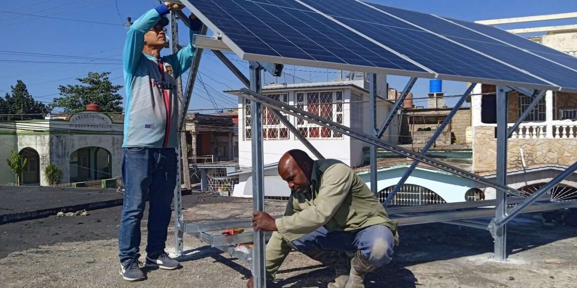 1.2 Rep Paneles Funeraria Artemisa Foto Joel 1