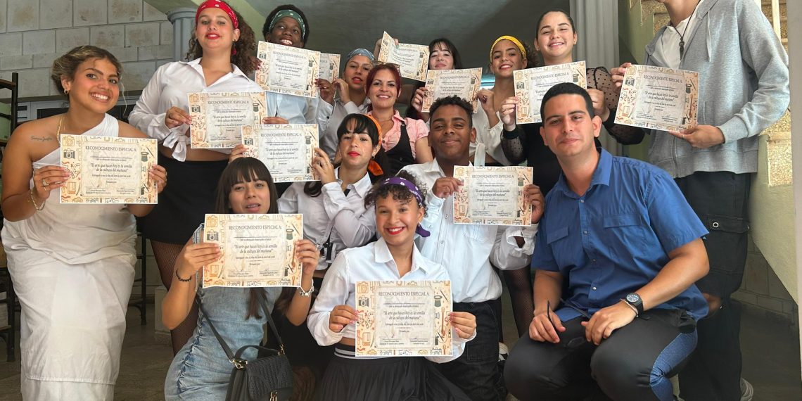 El talento joven tuvo su voz en la biblioteca provincial