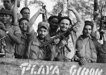 Milicianos-en-Playa-Girón-580x329 (1)