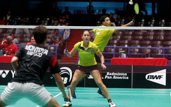 taymara-badminton (2)