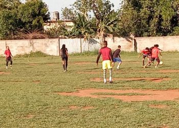 La Academia enseña su fútbol