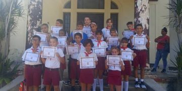 Premian concurso Los niños y los Monumentos