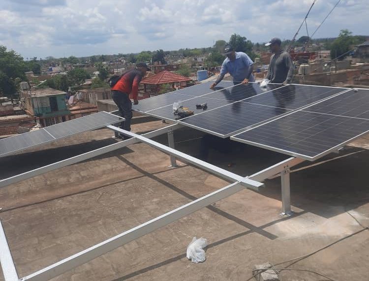 instalacion-paneles-fotovoltaicos