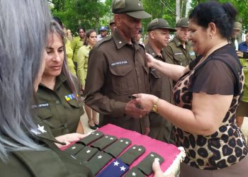 De aniversario, con el compromiso de servir a la Patria